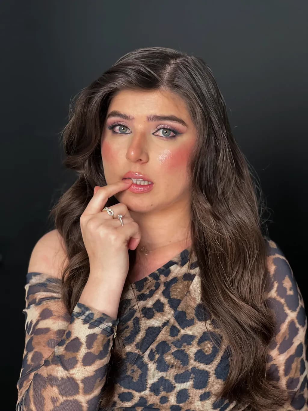 آرایش سیار هامبورگ هاربورگ — ویزاژیست به منزل شما می‌آید